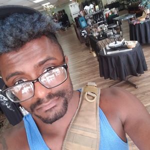 Meet your Posher, Darius